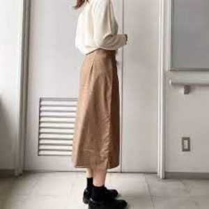Uniqlo Brown Checkered Midi Skirt